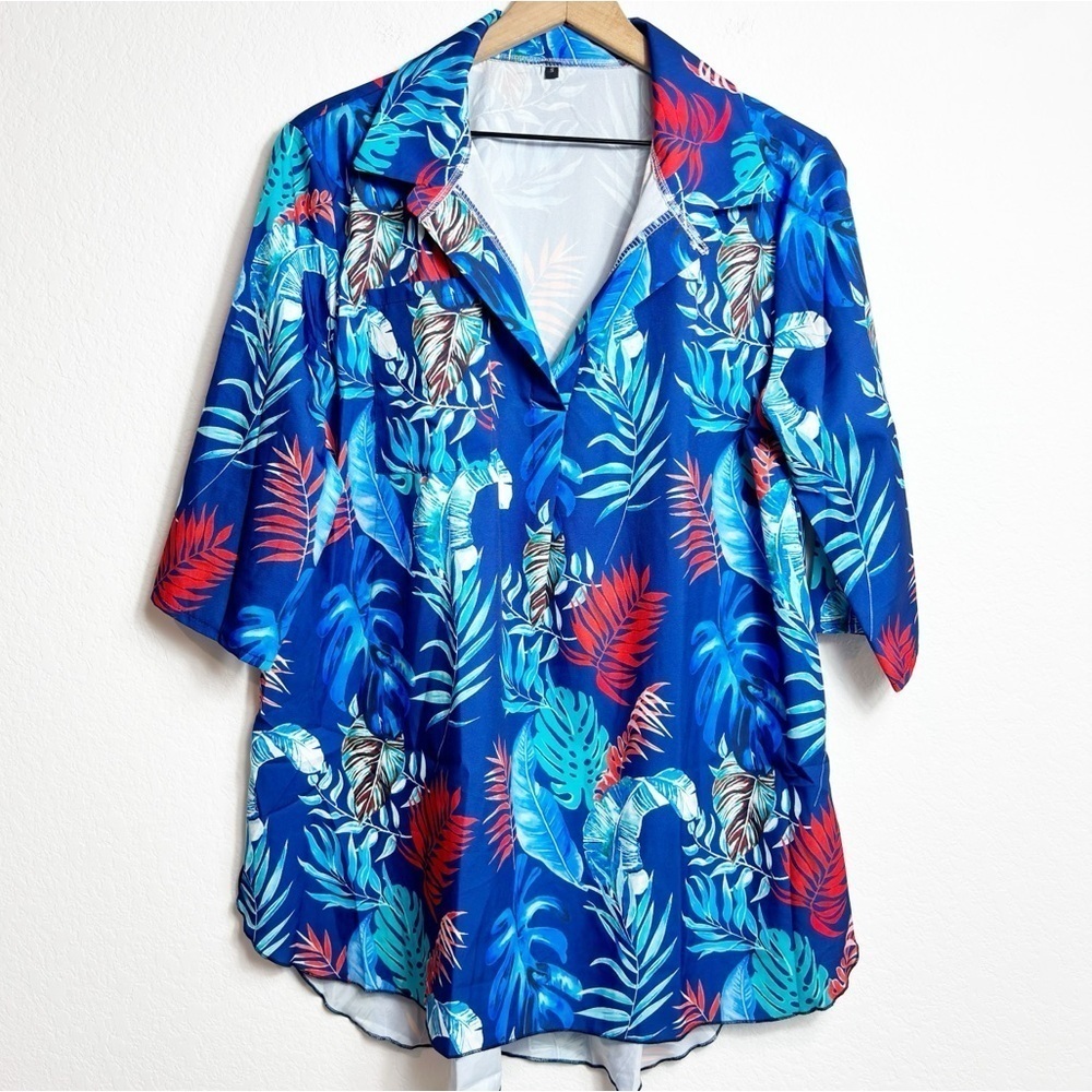 WOMEN BLUE WHITE TROPICAL VACATION SIZE SMALL BLOUSE NEW WITHOUT TAGS